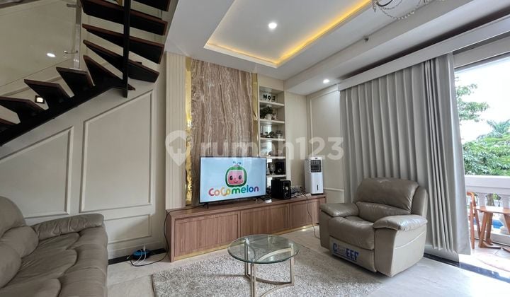 Apartemen Pakuwon Waterplace Riviera Mansion 2 Lantai Semifurnish