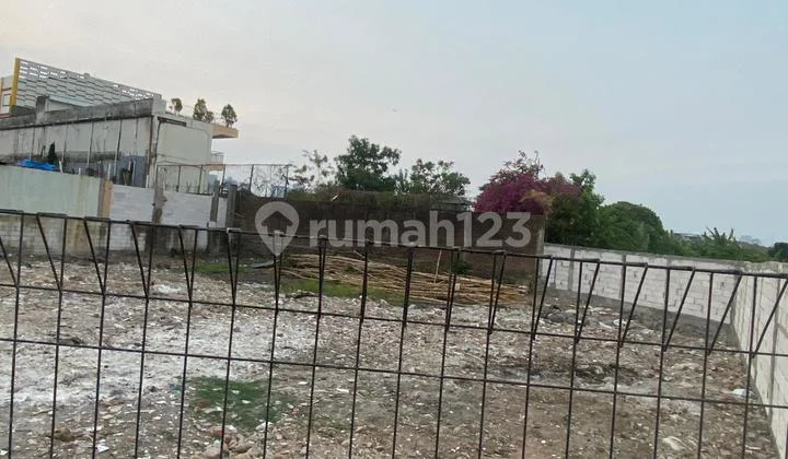 Wiyung Tengah Plot near SPINS and Main Road Only 4 billion Wiyung Tengah Plot near SPINS and Main Road Only 4 billion