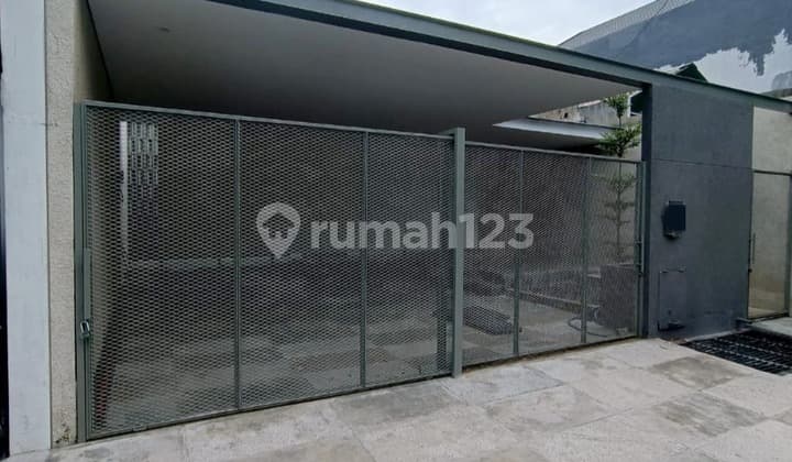 Rumah Baru Modern Industrial Darmo Harapan 2Man dekat Hokky