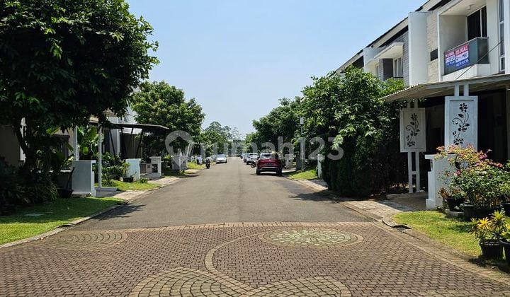 dijual Rumah 2 lantai di Cluster Vivaldi sudah SHM