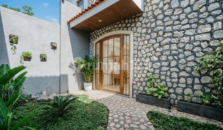 Premium Villa in the Heart of Petitenget, Walk to Beach and Lifestyle Hotspots