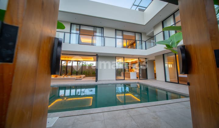 Serenity Of Ungasan's Newest Luxury 4 Bedrooms Villa - Exclusive Leasehold Opportunity