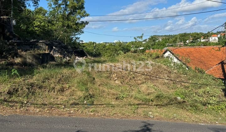 Prime Land On Uluwatu Main Road, Perfect For Villas, Restaurants, Or Commercial Projects