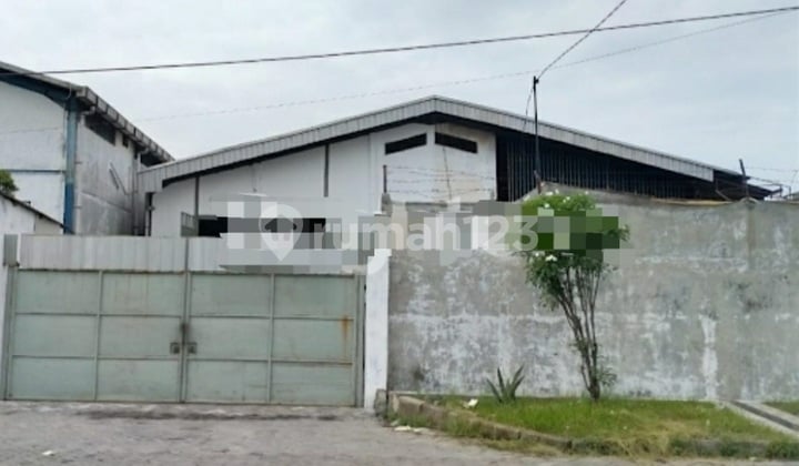 Jual Gudang Suri Mulia Permai Margomulyo Blok Depan Tidak Banjir Jual Gudang Suri Mulia Permai Margomulyo Blok Depan Tidak Banjir