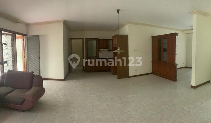 Dijual Rumah Siap Huni Minimalis Modern Ciamik Graha Family