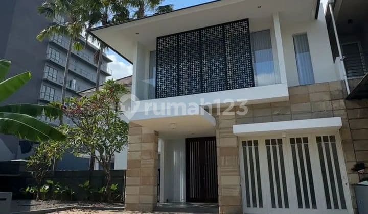 Dijual Rumah Siap Huni Private Pool Crown Hill Royal Residence