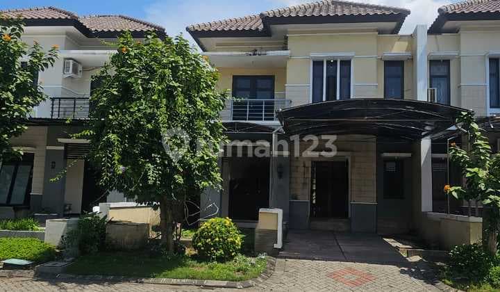 Dijual Rumah Modern Minimalis Cluster Terdepan Royal Residence
