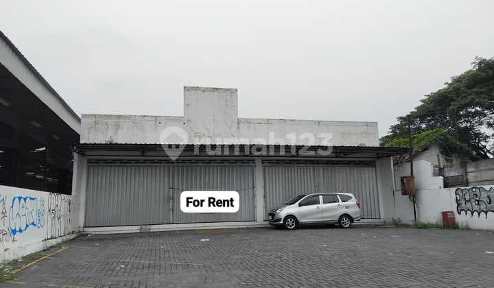 Bangunan Komersial Ex Alfa Strategis Parkir Luas Raya Menganti