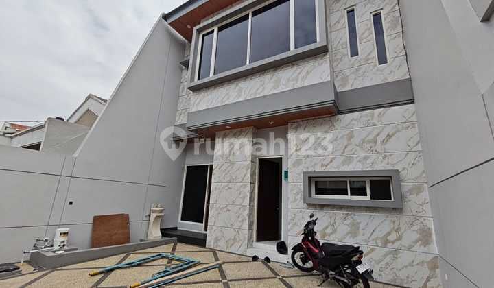 Ready to Live New Minimalist Excellent Location Darmo Permai North