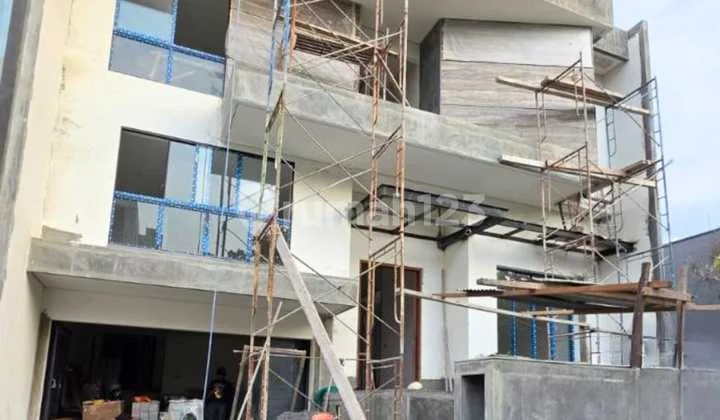 Baru Gress Cluster Favorit Siap Huni Ciamik Modern Pakuwon Indah Baru Gress Cluster Favorit Siap Huni Ciamik Modern Pakuwon Indah