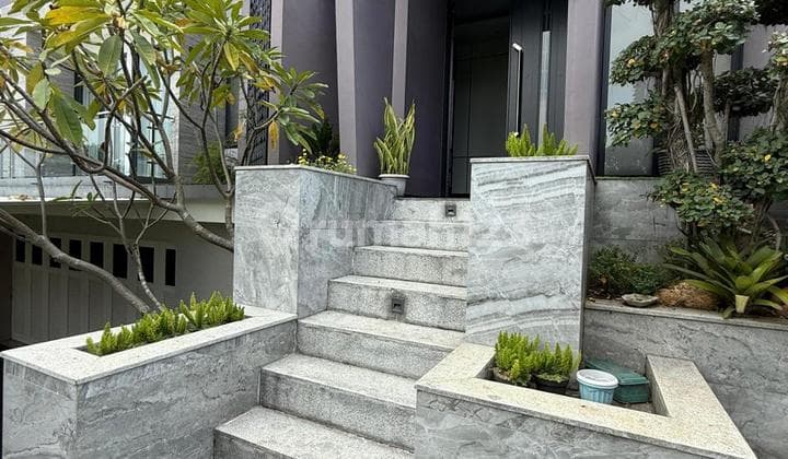 Minimalist, Stunning, with Rooftop and Lift, North Emerald Mansion Citraland