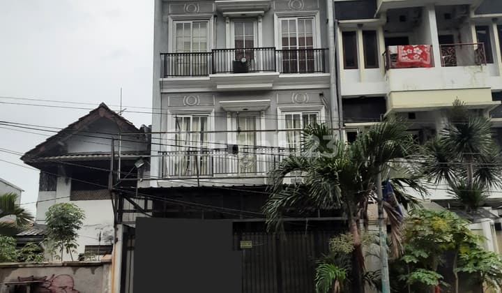 Rumah Dijual di Jl. Apron Timur, Kebon Kosong, Kemayoran 0413