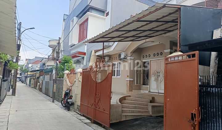 For Sale House in Greenville West Jakarta