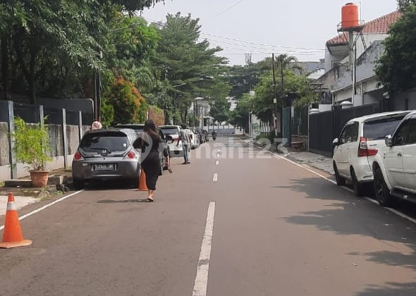 Rumah Lama.terawat Di Menteng Jakarta Pusat