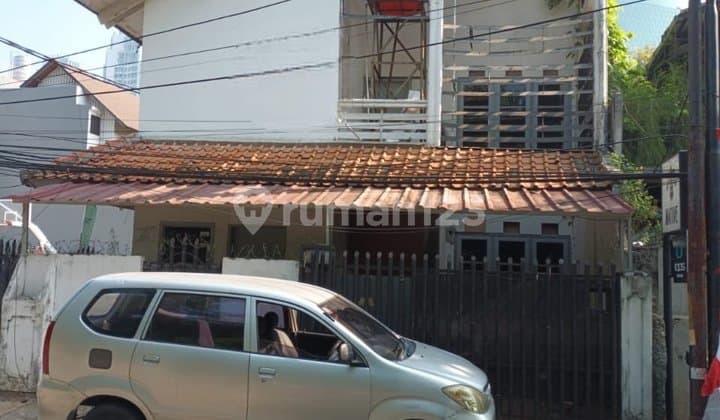 Rumah Hitung Tanah di Setia Budi Jalan.raya Jakarta Selatan
