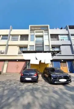 3.5-story shop house at Royale Palm, Cengkareng, West Jakarta