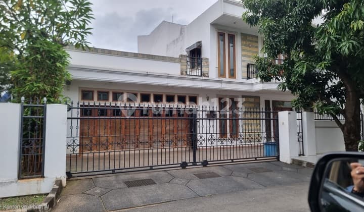Rumah Hoek Di.permata Buana Jakarta Barat