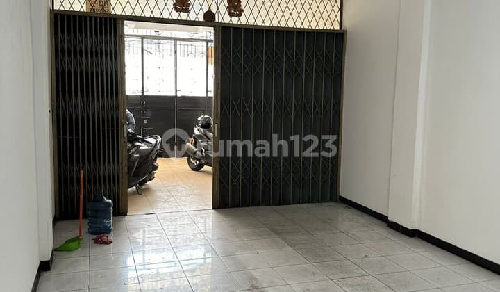Ruko 3.5 Lantai di Utama Sakti Jelambar Jakarta Barat