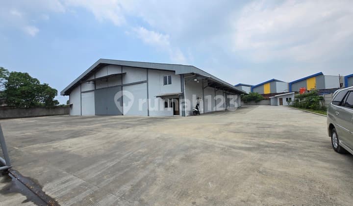 Selling Warehouse in Semper with 40 Feet Container Toll Access