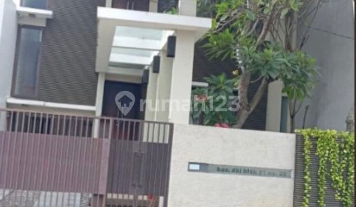 Jual Rumah Minimalis Modern Di Meruya 3 Lantai Bagus