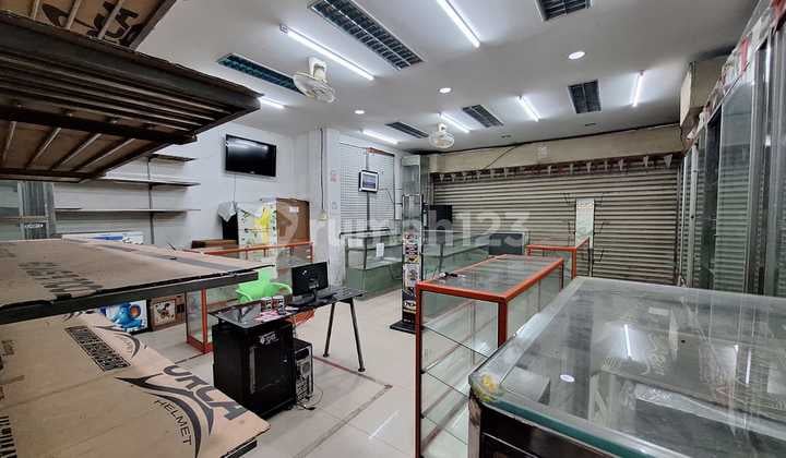 Di Sewakan Ruko 3 Lantai di Jakarta Pusat