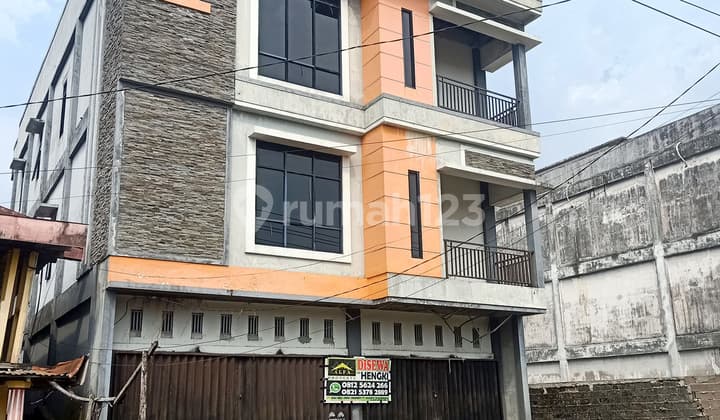 Sewa Murah Ruko Gandeng 3 Lantai SHM Dekat Sekolah & Kantor