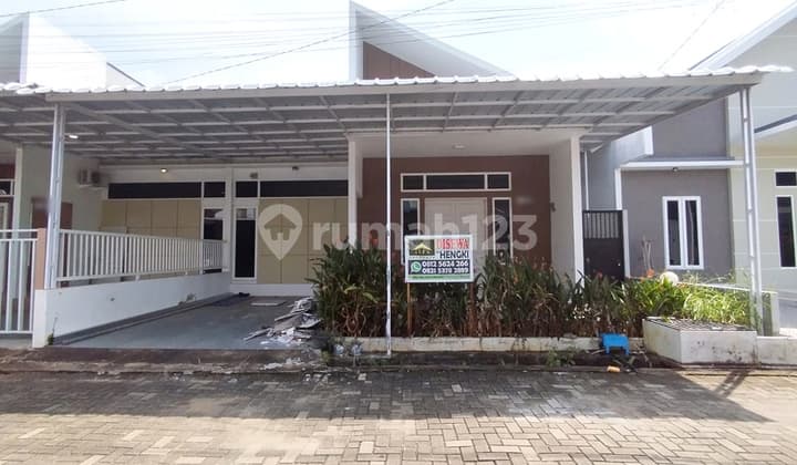 Sewa Rumah Hadap Timur Siap Huni One Gate System