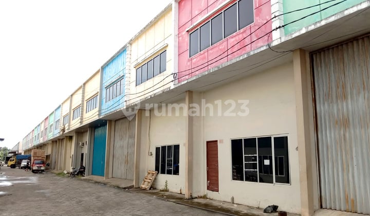 Dijual Gudang Siap Pakai Hadap Timur Bebas Banjir