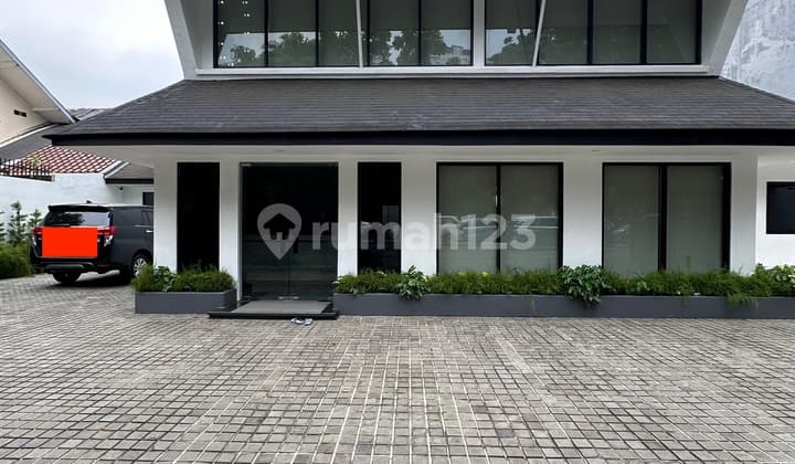 Brand New Building in Pakubuwono 2 Floors Strategic Location