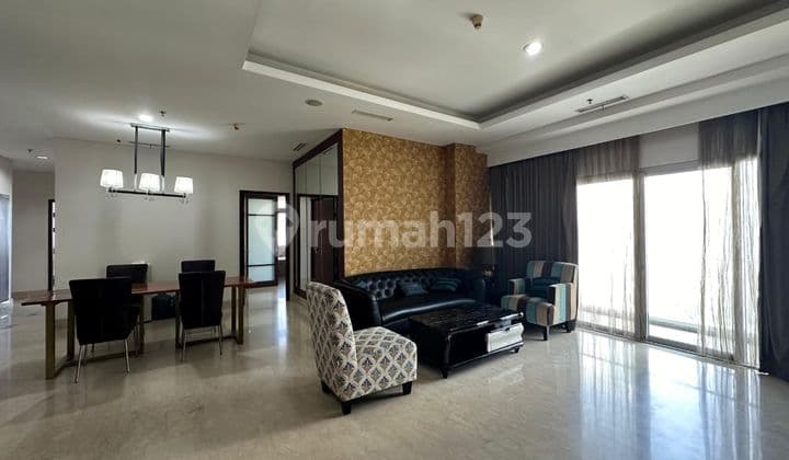 Disewakan Capital Residence di SCBD Jakarta 3 Kamar Tidur 179m2