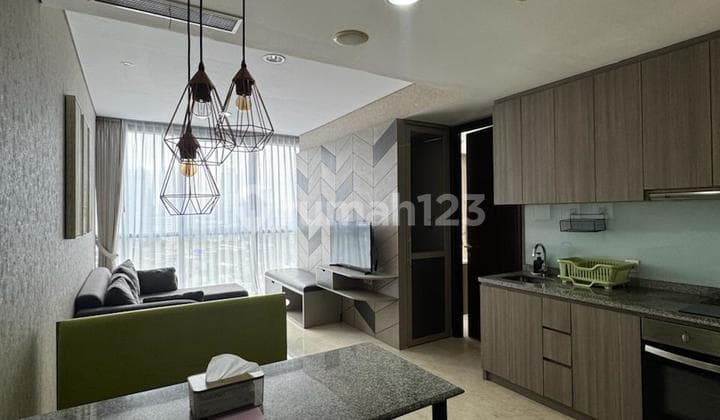 The Newton Jakarta Tipe 1 Kamar Simple Theme Harga Bagus