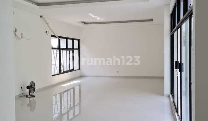 TURUN Harga Rumah Cantik di Tanjung Duren Jakarta Barat