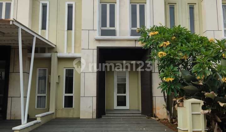 Rumah Sutera Leora Alam Sutera
