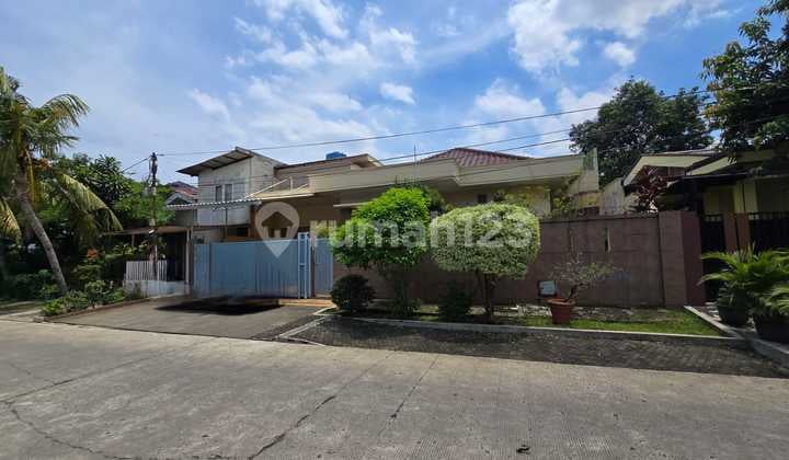 Kebayoran Lama House, South Jakarta