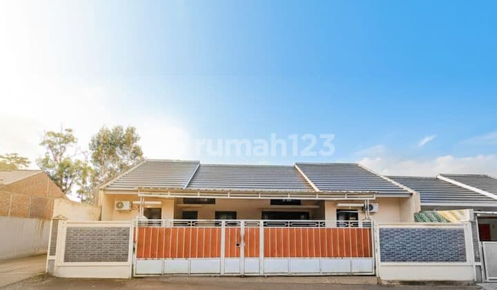 For Sale: Well-Maintained House Near Kota Baru Parahyangan, West Bandung