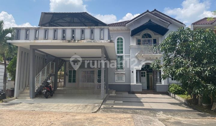 DIJUAL cepat!! Rumah 2 lantai hook puri Casablanca hadap selatan LT 330 M2 depan awal bross Batam kota
