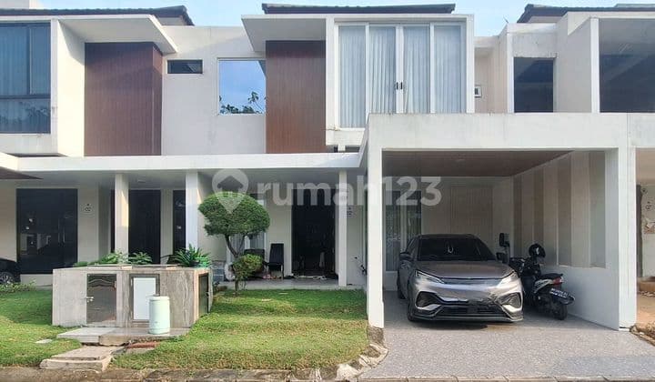 Rumah 2 Lantai Grand Orchid Full Renovasi dan Interior Hadap Fasum Dekat Sekolah Djuwita, Bcs Mall, Lingkungan Rapi di Batam Centre HGB Rumah