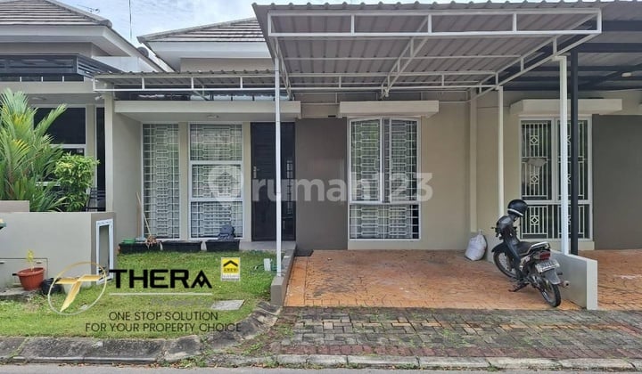 Ready-to-Occupy House in a Neat and Quiet Environment at Royal Grande, Batam Center City Center