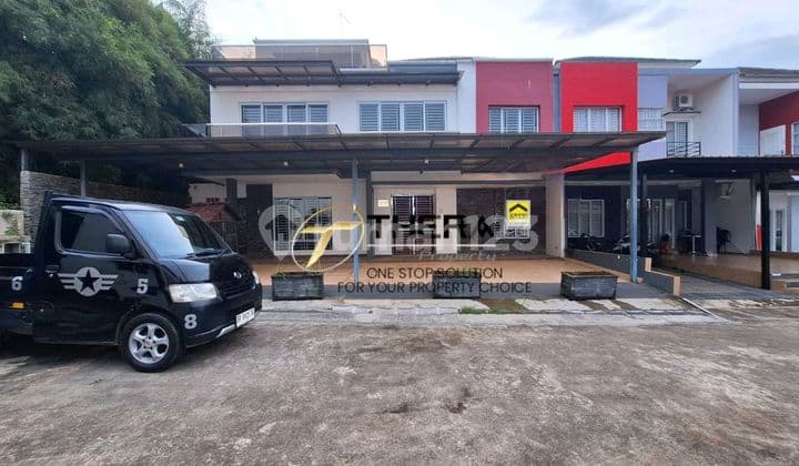 Dijual Cepat! Rumah 2.5.lantai Livia Garden Dekat Sekolah Yos Sudarso,one Batam Mall, Pasar Mitra Batam Center