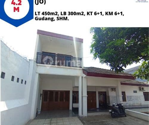 Puri Ajasmoro House