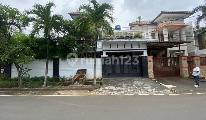 Rumah Cempaka Putih Tengah Dijual Second