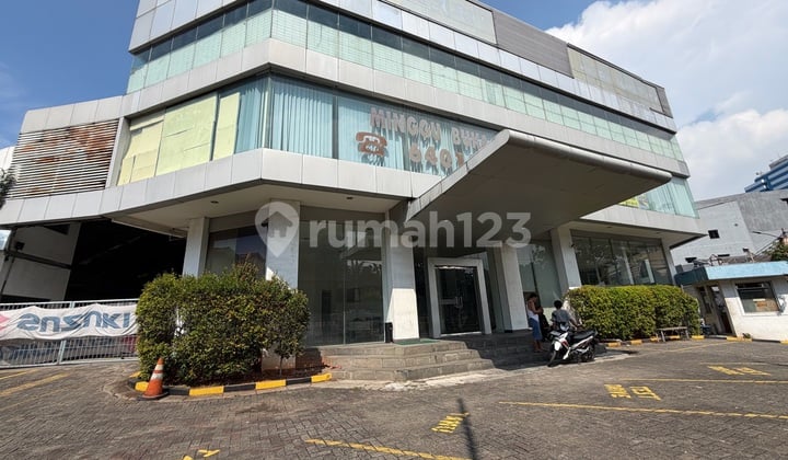 Mini Building For Sale in Gunung Sahari