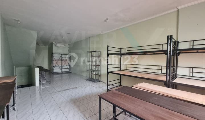 Disewakan Ruko Manyar Permai Pik 1 Ukuran 4.5 X 153 Lantai Setengahsudah Renovasi Bekas Kantor