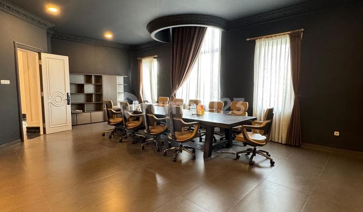 For Sale Beautiful Pinisi House 2 PIK Land Size 686 M Building Size 473 M4 Bedrooms + 1 5 Bathrooms + 1 Full MarbleFacing East South FurnishedFront