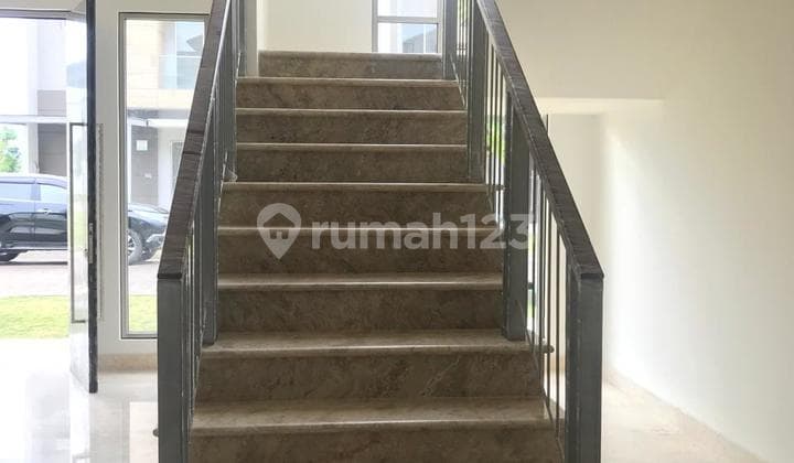 *For Sale*
*Piano Golf Island Cluster, Acacia Type*
Location: PIK
➡️ Land Size: 10m x 15m
➡️ 2 Floors
➡️ 3+1 Bedrooms
➡️ 4 Bathrooms