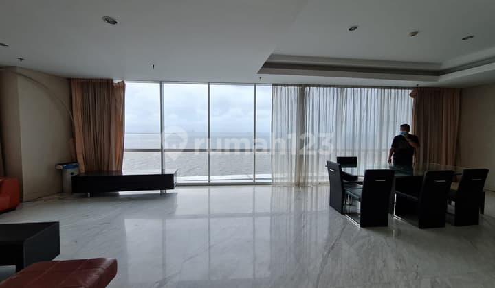 Apartemen Regatta Tower Dubai 3br 243m Furnish