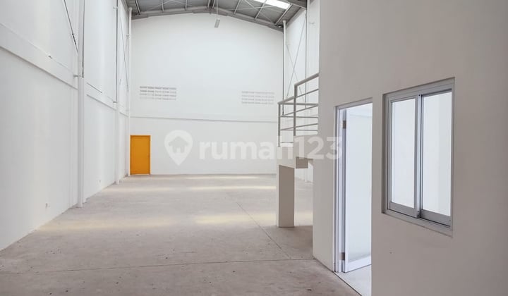 Warehouse + 2-Storey Office at Aeropolis Techno Park, 270 M² (9×30), Land Area 250 M²- Already has a 2-storey office measuring 3x4 meters- Fronting a 40-feet main road- Active warehouse area