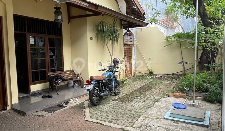 Jual Cepat Rumah Sunrise 220M Stategis One Stop Gate..Jalanan Rapi Bebas Banjir