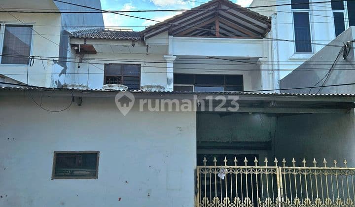 House in Taman Ratu, West Jakarta