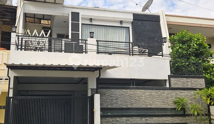 Modern House Ready to Occupy in Green Garden West Jakarta